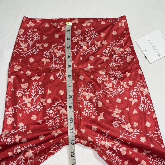 BEYOND YOGA LUX BATIK Blooms High Waisted leggings & Criss Cross Cropped Tank S - Picture 11 of 16